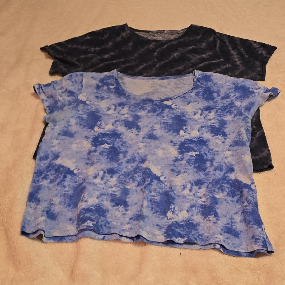 Sonoma Blue and Black Tie-Dye Short Sleeve Tees